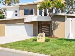 contemporary-pivot-door-entries-102