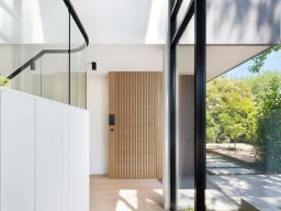 contemporary-pivot-door-entries-108